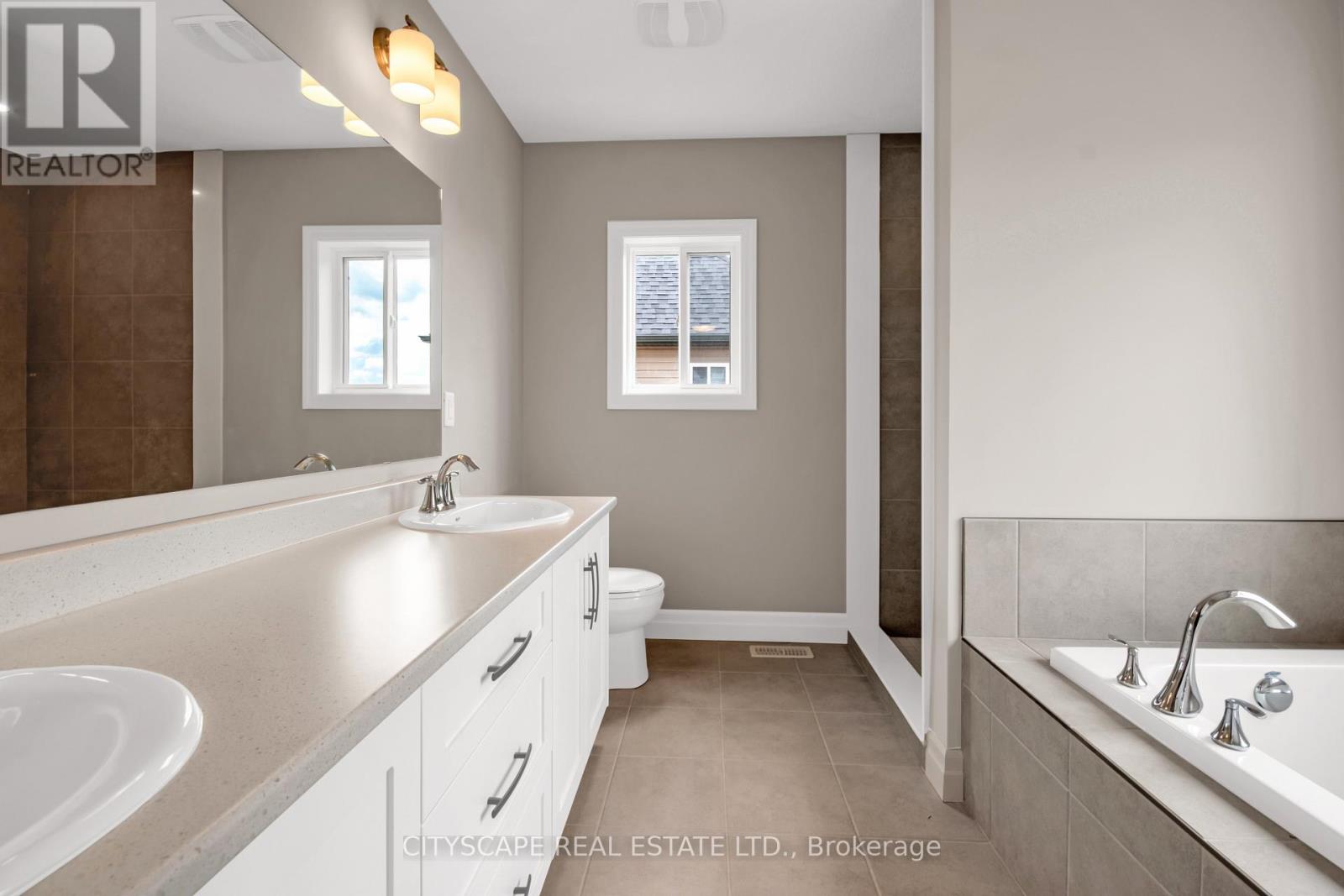 68 Davidson Drive West, Stratford, ON photo 21