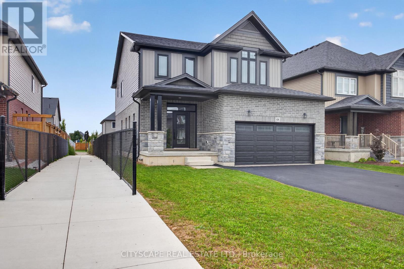 68 Davidson Drive West, Stratford, ON photo 3