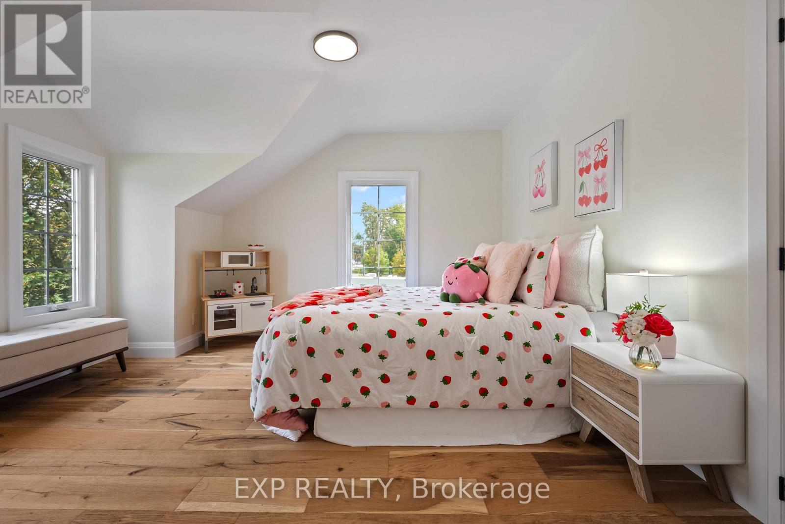 349 SMITH STREET - 32