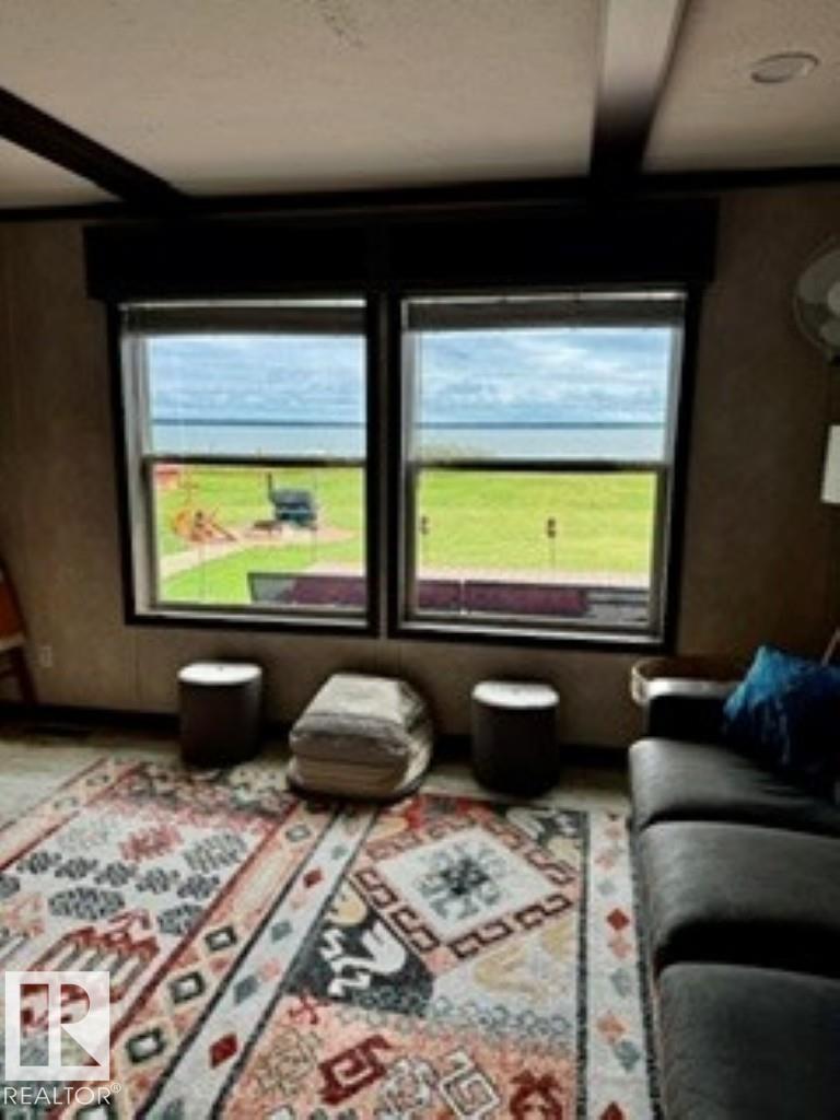 890 PELICAN RD - 28