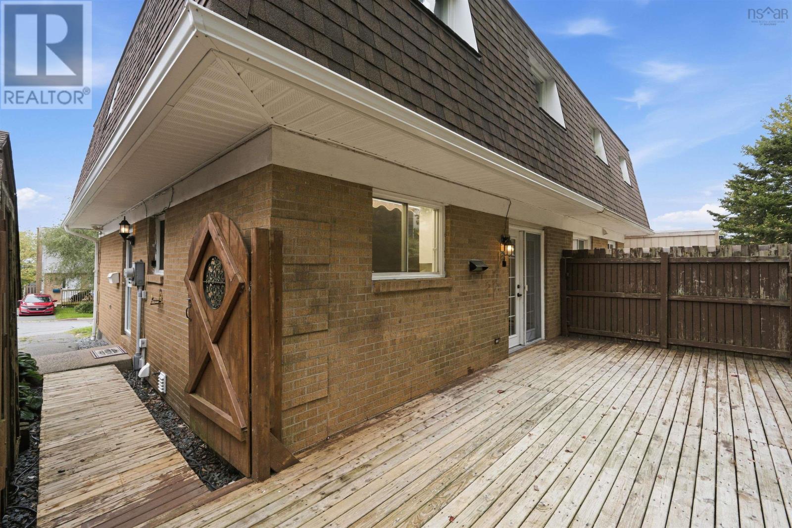 48 Regal Road - 32