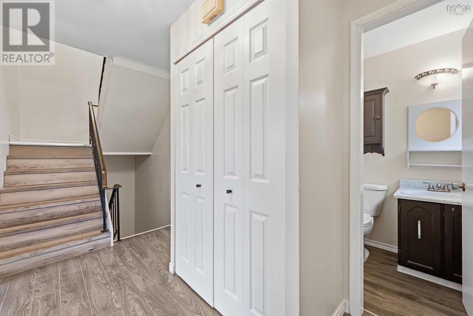 48 Regal Road - 9