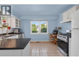 930 Wharncliffe Rd, Duncan, BC V9L2K4 Photo 11