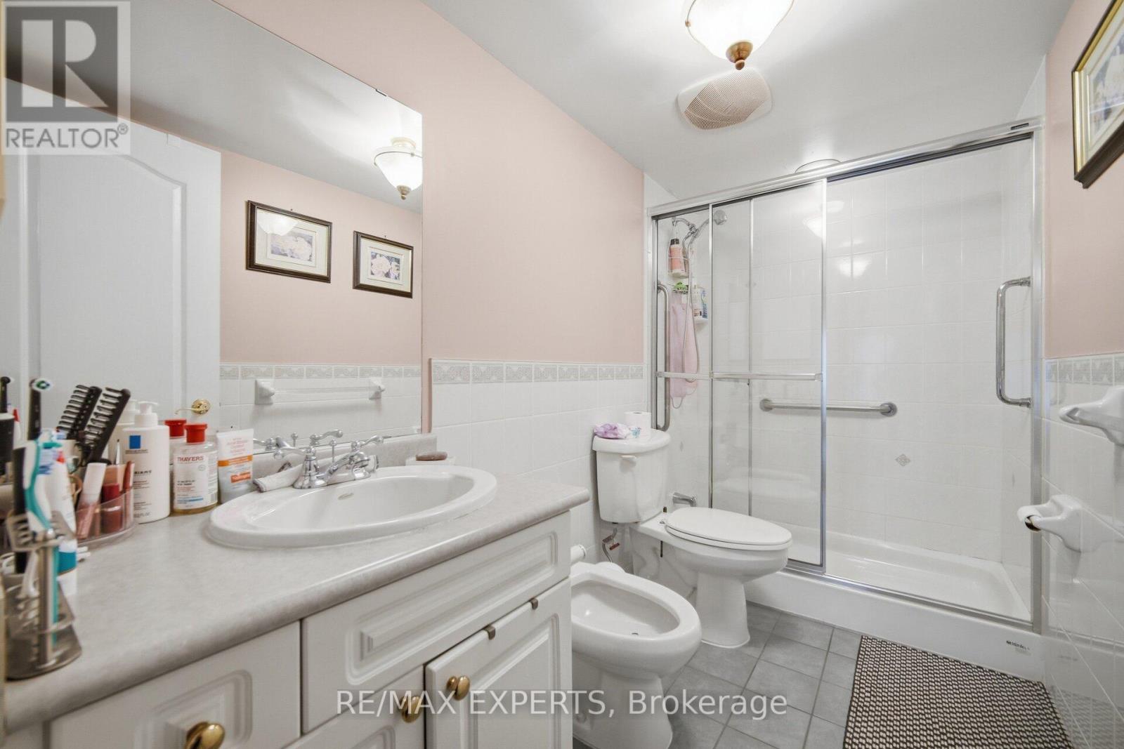 #304 2504 RUTHERFORD ROAD - 19
