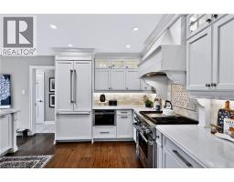 4pc Bathroom - 30 Waldie Crescent, Brantford, ON N3T0A5 Photo 11
