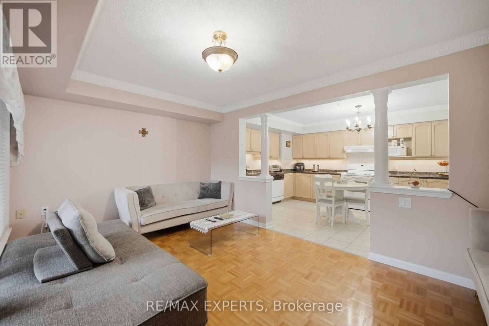 Photo 12 of 304 - 2504 Rutherford Road, Vaughan (Maple)