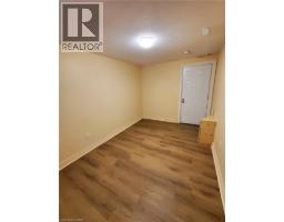 4pc Ensuite bath - 225 Shakespeare Drive Unit# 9, Waterloo, ON N2L2T5 Photo 11
