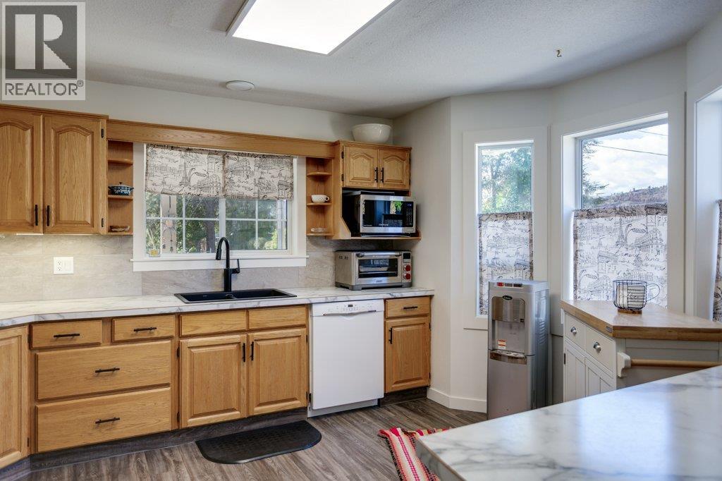 9702 Sargeant Street, Summerland