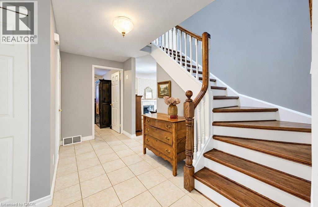 469 WESTVALE Drive — photo 3