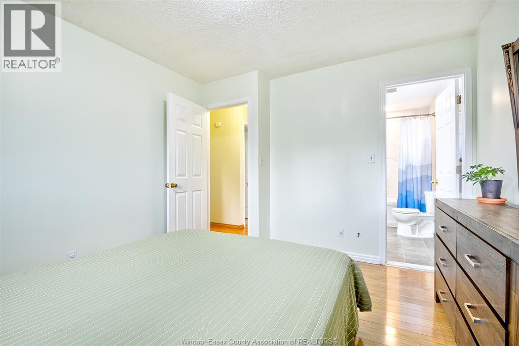 3325 DOLPHIN COURT - 12
