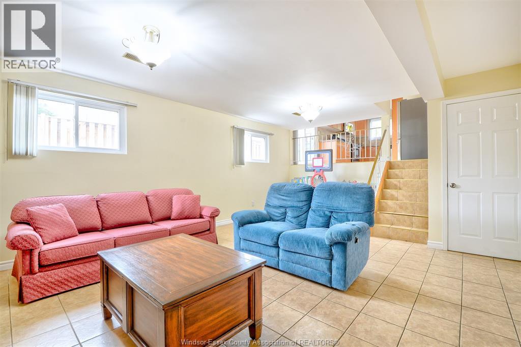 3325 DOLPHIN COURT - Image 18