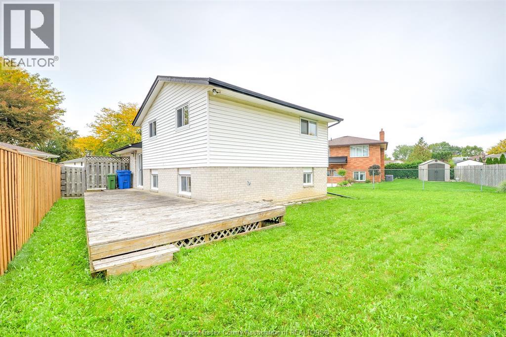 3325 DOLPHIN COURT - Image 25