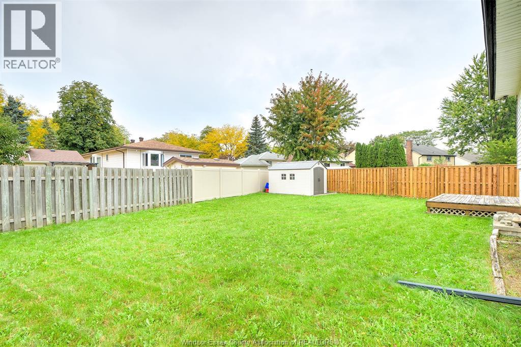 3325 DOLPHIN COURT - 28
