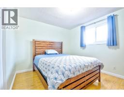 3325 Dolphin Court, Windsor, ON N8R2G7 Photo 13