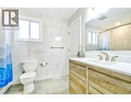 3325 Dolphin Court, Windsor, ON N8R2G7 Photo 17