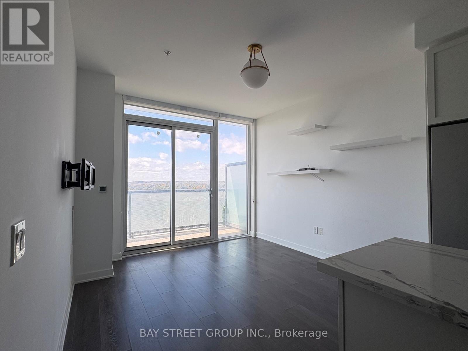 85 Oneida Crescent — photo 4