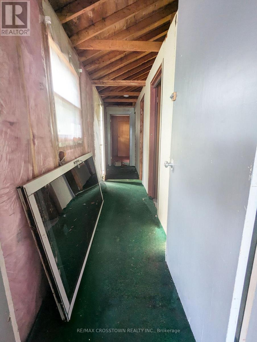 3 SALLOWS DRIVE - 12