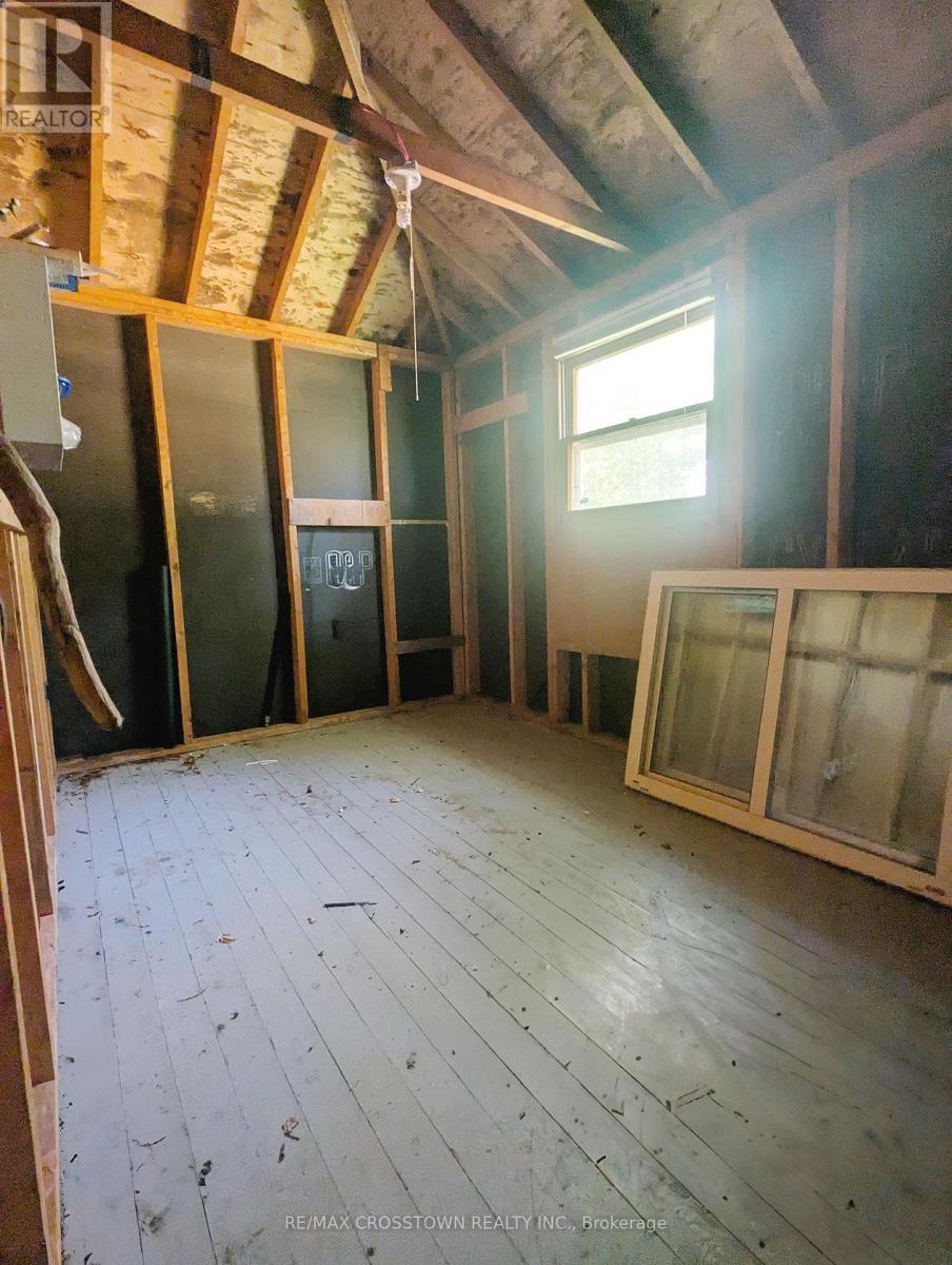 3 Sallows Drive, Tay photo 19