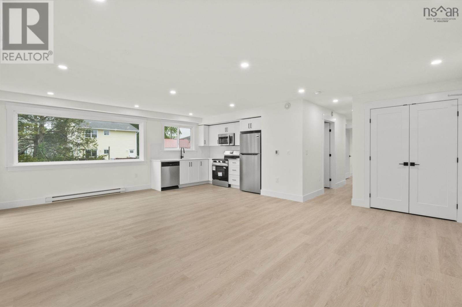 5698 Normandy Drive - 4