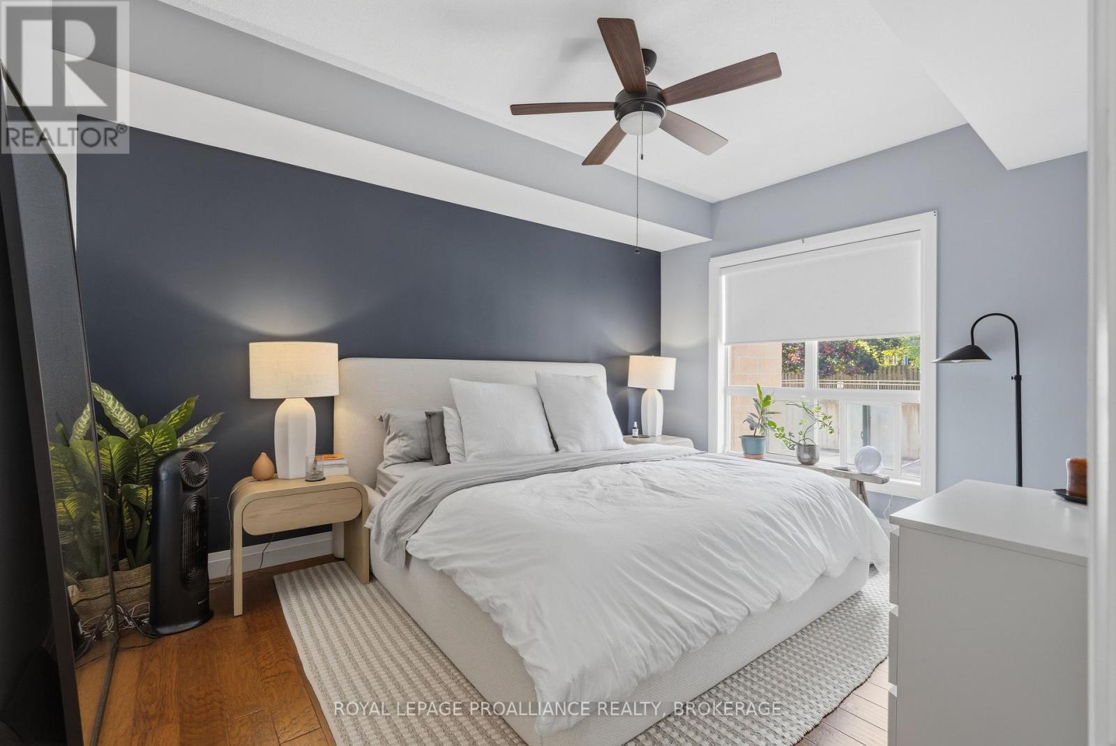 #205 350 WELLINGTON STREET - Image 22