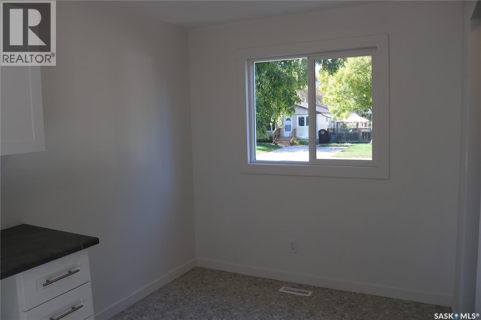 1641 Thompson AVENUE - 7