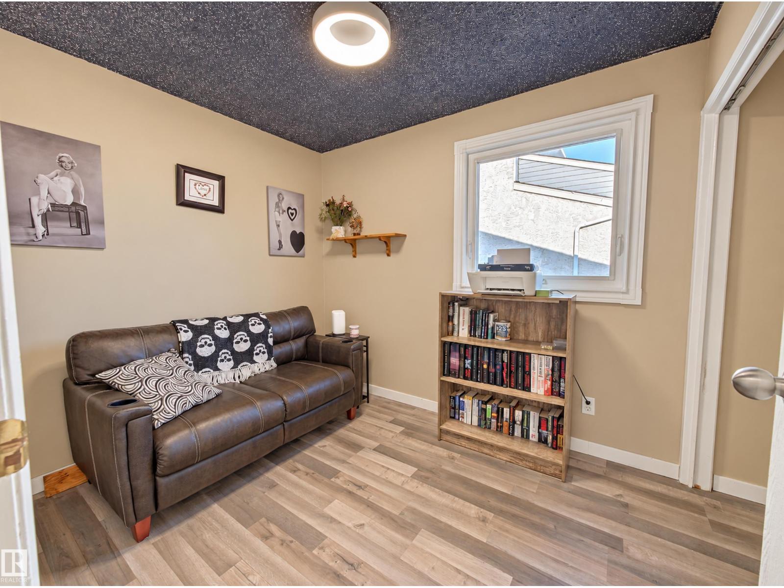 9218 81A ST - 24