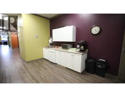 Unit D, 5051 50 Street, Camrose, AB T4V1R3 Photo 7