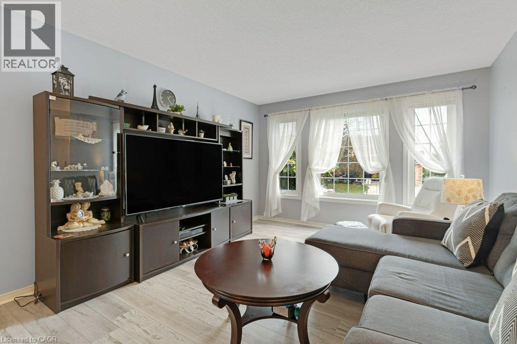 94 DAWN Crescent - 11