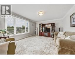 Living room - 90 Fairington Crescent, Hamilton, ON L8E3N4 Photo 11