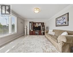 Foyer - 90 Fairington Crescent, Hamilton, ON L8E3N4 Photo 12