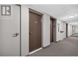 Kitchen - Ph1 - 18 Nepean Street, Ottawa, ON K2P2L2 Photo 6