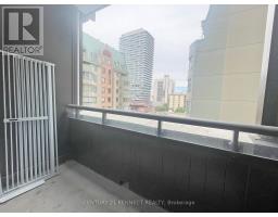 720 - 238 Simcoe Street, Toronto, ON M5T1T4 Photo 13