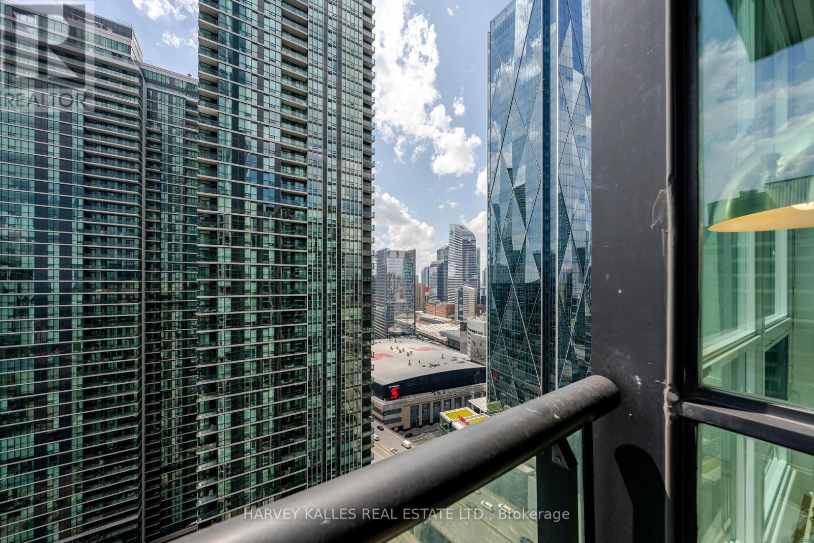 3211- 16 Yonge Street, Toronto, ON photo 25