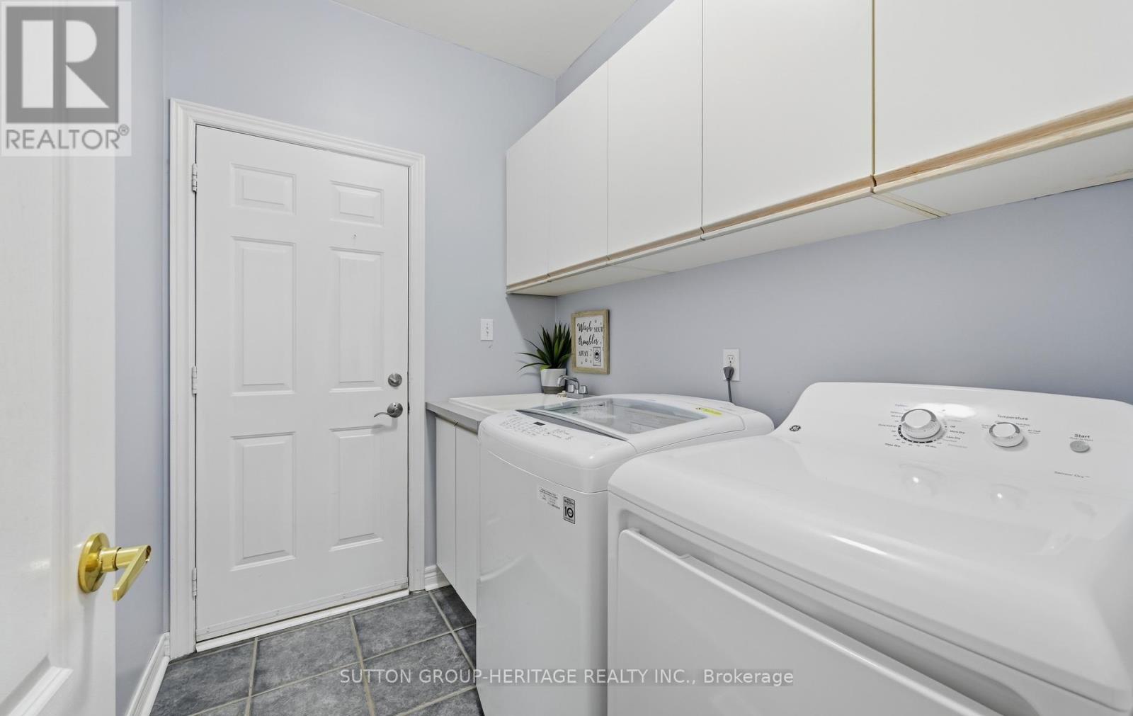 35 Kimberly Drive, Whitby, ON photo 26