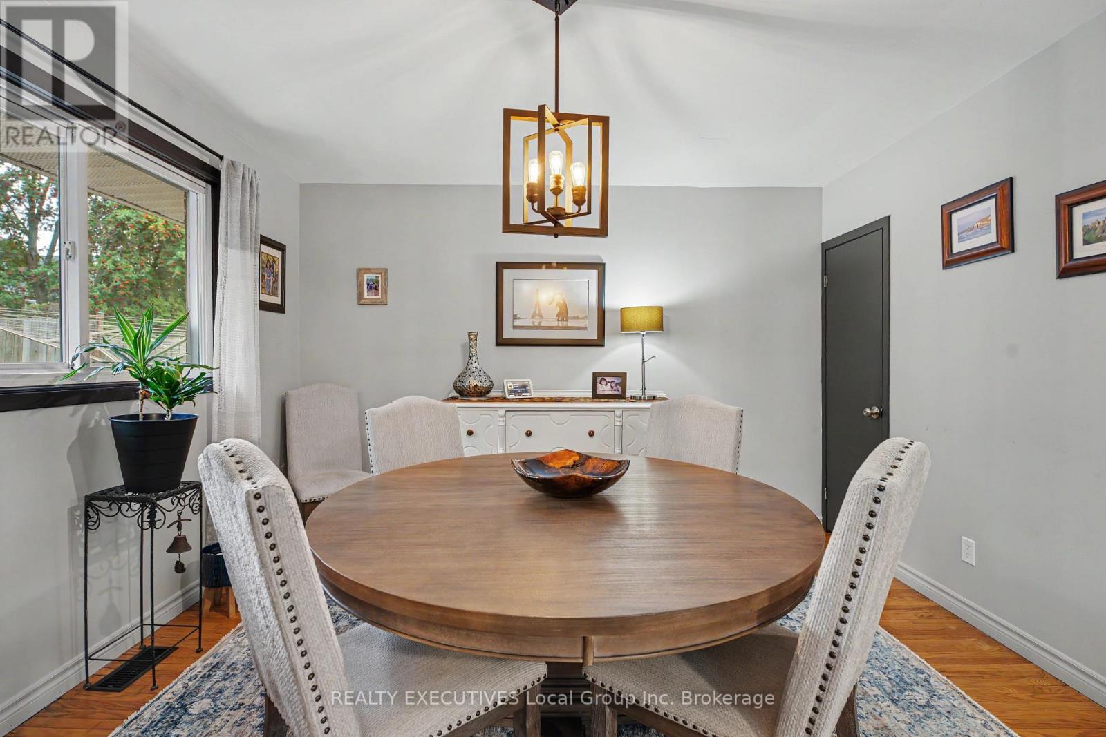 856 JANE STREET - Image 10