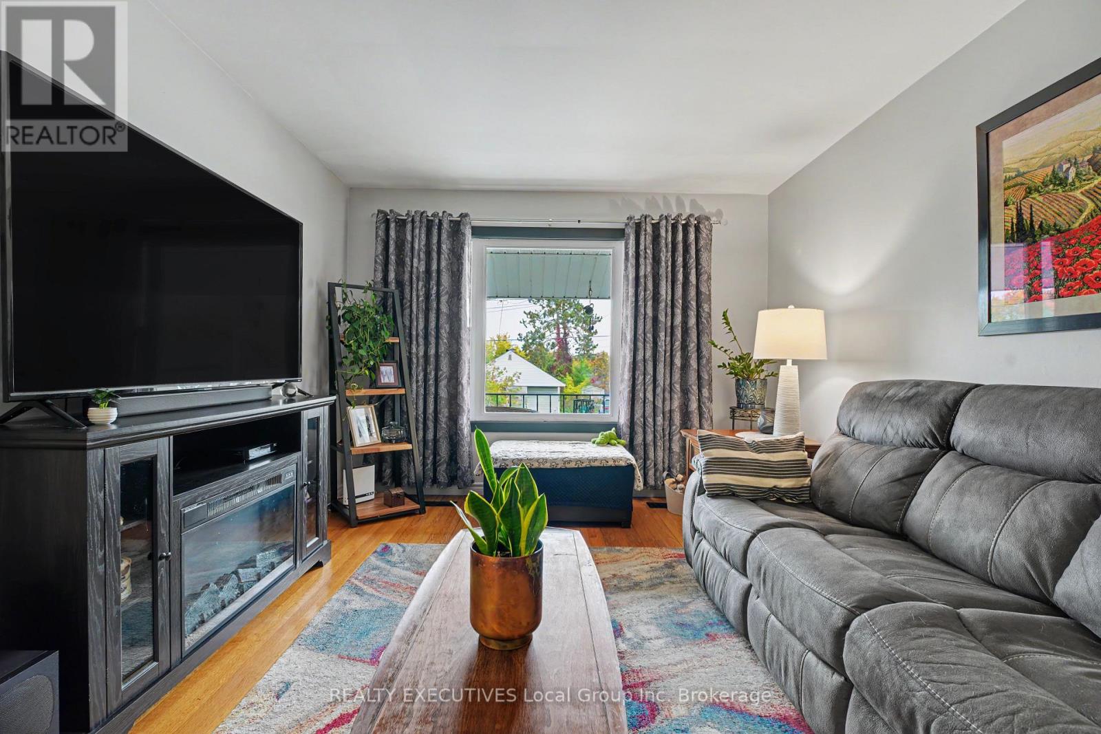 856 JANE STREET - Image 23