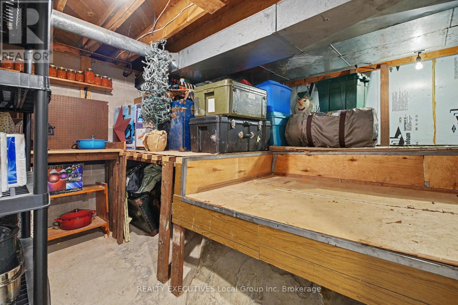 856 JANE STREET - Image 39