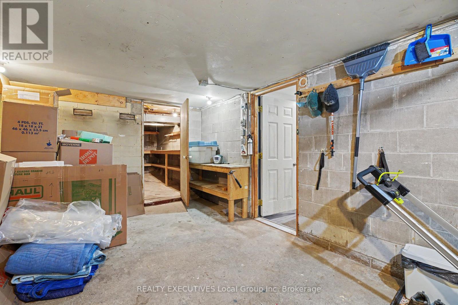 856 JANE STREET - Image 42