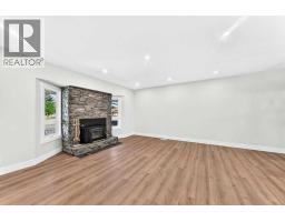 Kitchen - 3320 60 Street Ne, Calgary, AB T1Y3S9 Photo 11