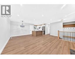 Bedroom - 3320 60 Street Ne, Calgary, AB T1Y3S9 Photo 12