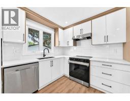 3320 60 Street NE - photo 5
