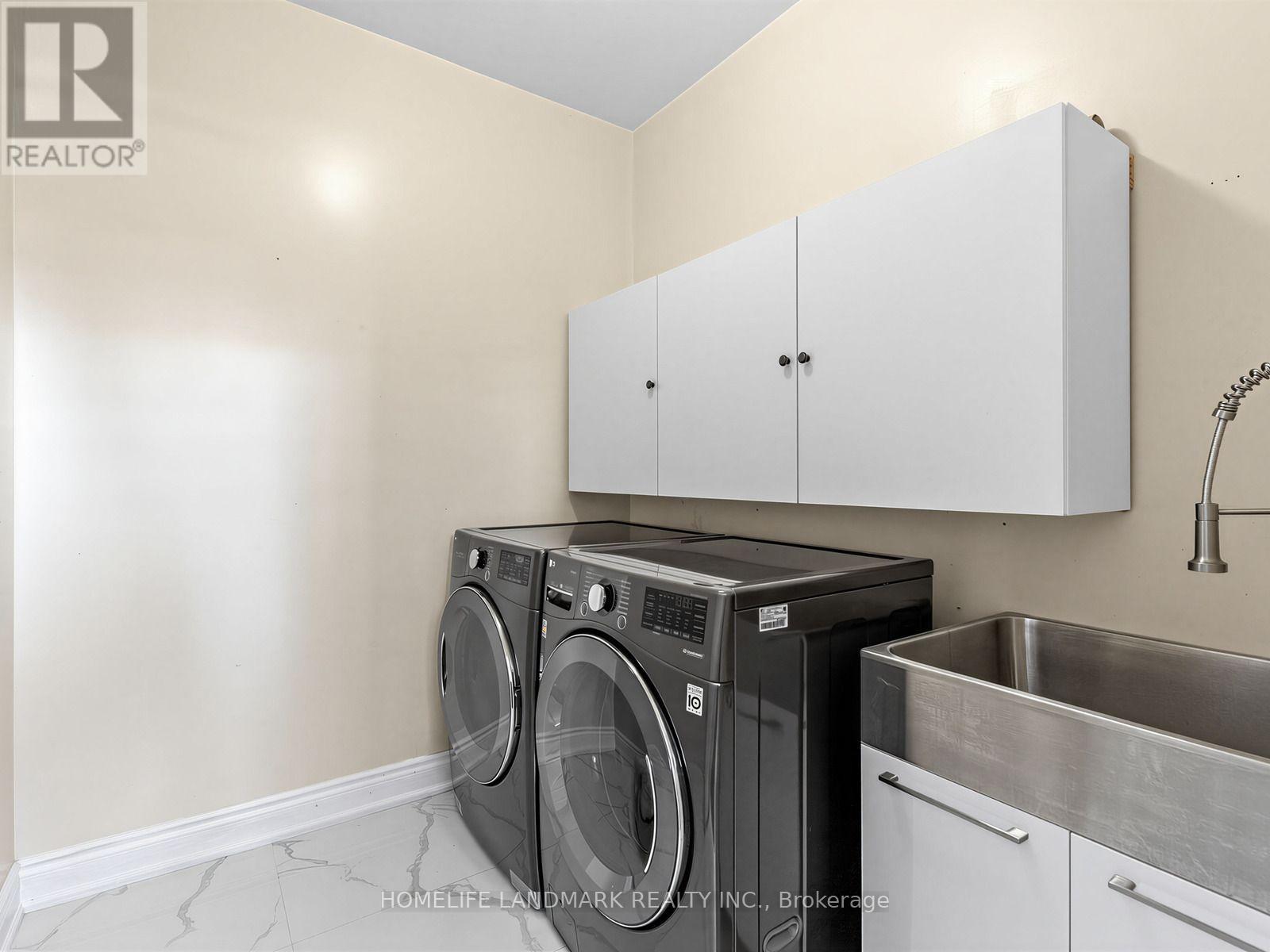 72 VANDERVOORT DRIVE - 13