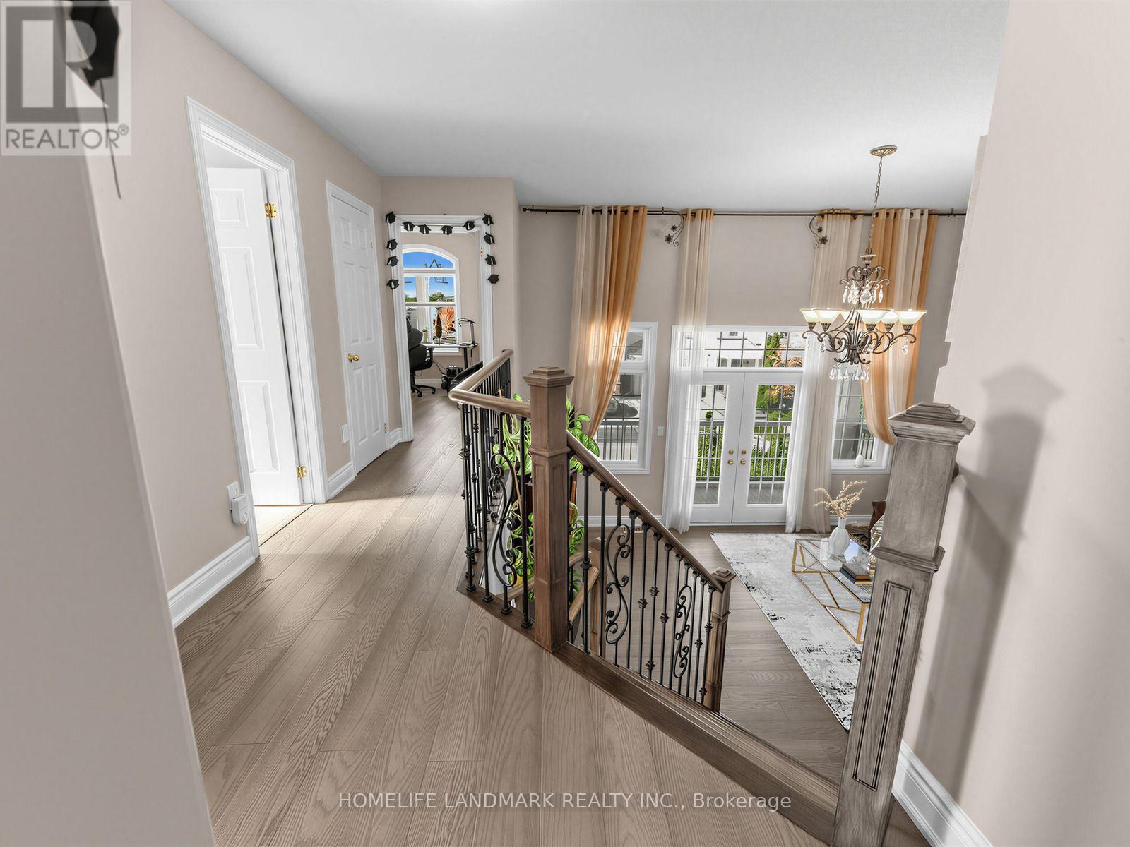 72 VANDERVOORT DRIVE - 18