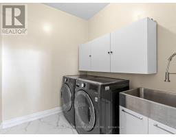 72 Vandervoort Drive, Richmond Hill, ON L4E0C7 Photo 13