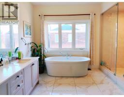 211 Hillsview Drive, Richmond Hill, ON L4C4L8 Photo 15