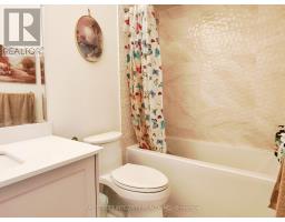 211 Hillsview Drive, Richmond Hill, ON L4C4L8 Photo 17