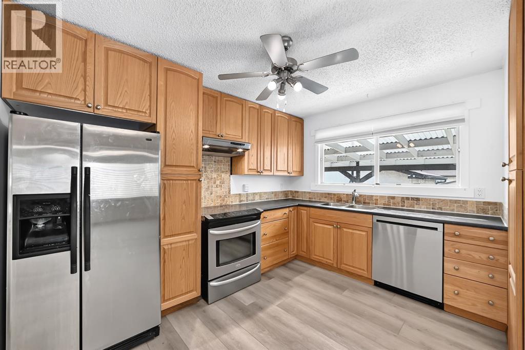 947 Maitland Way NE - 3