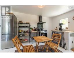 7 Pearl Street, Yarmouth, NS B5A3M4 Photo 10