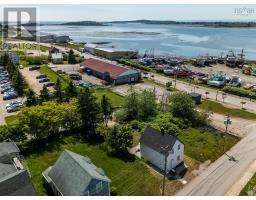 7 Pearl Street, Yarmouth, NS B5A3M4 Photo 35