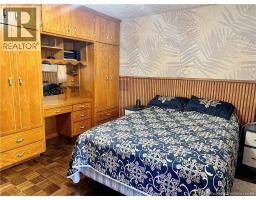 Living room - 954 Main Street, Grand Sault/grand Falls, NB E3Z2X2 Photo 17